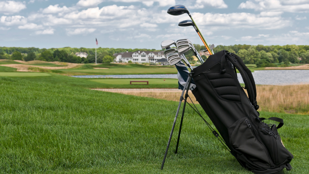What is a country club: Golf amenities
