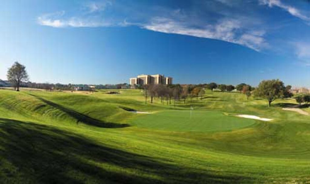 Best Country Clubs in Dallas