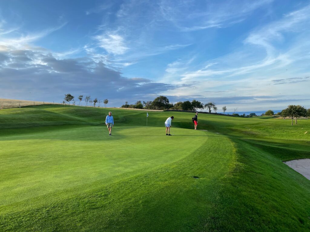 people playing golf at northshore country club