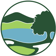 the water's edge country club logo